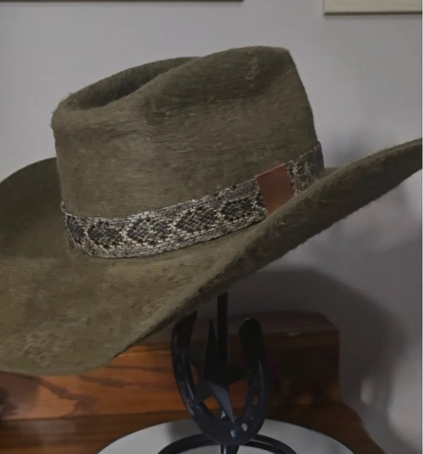 "The Grizzly" - Western Weight Rabbit Shag