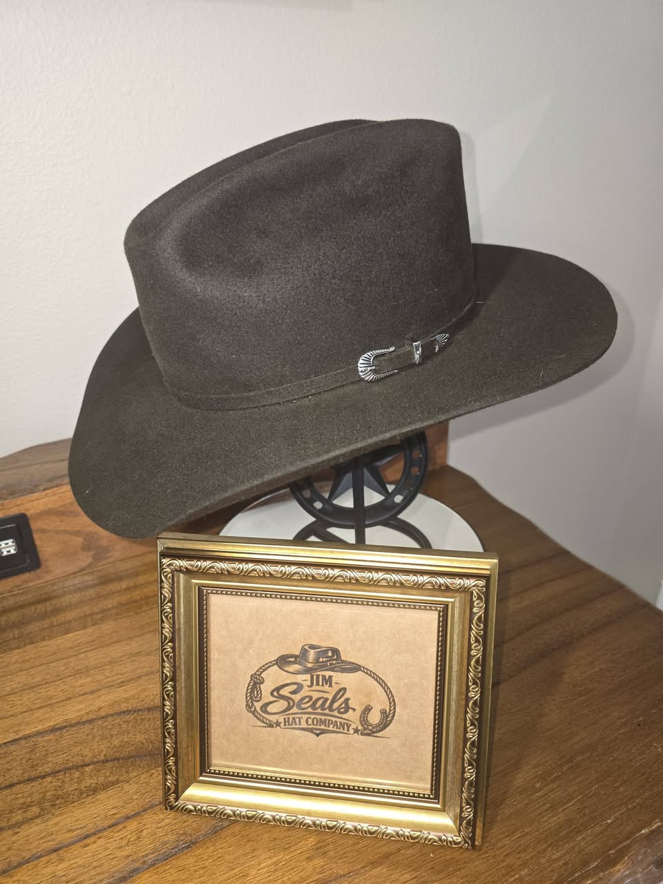 The Water Dog — dark brown felt and three-piece silver buckle